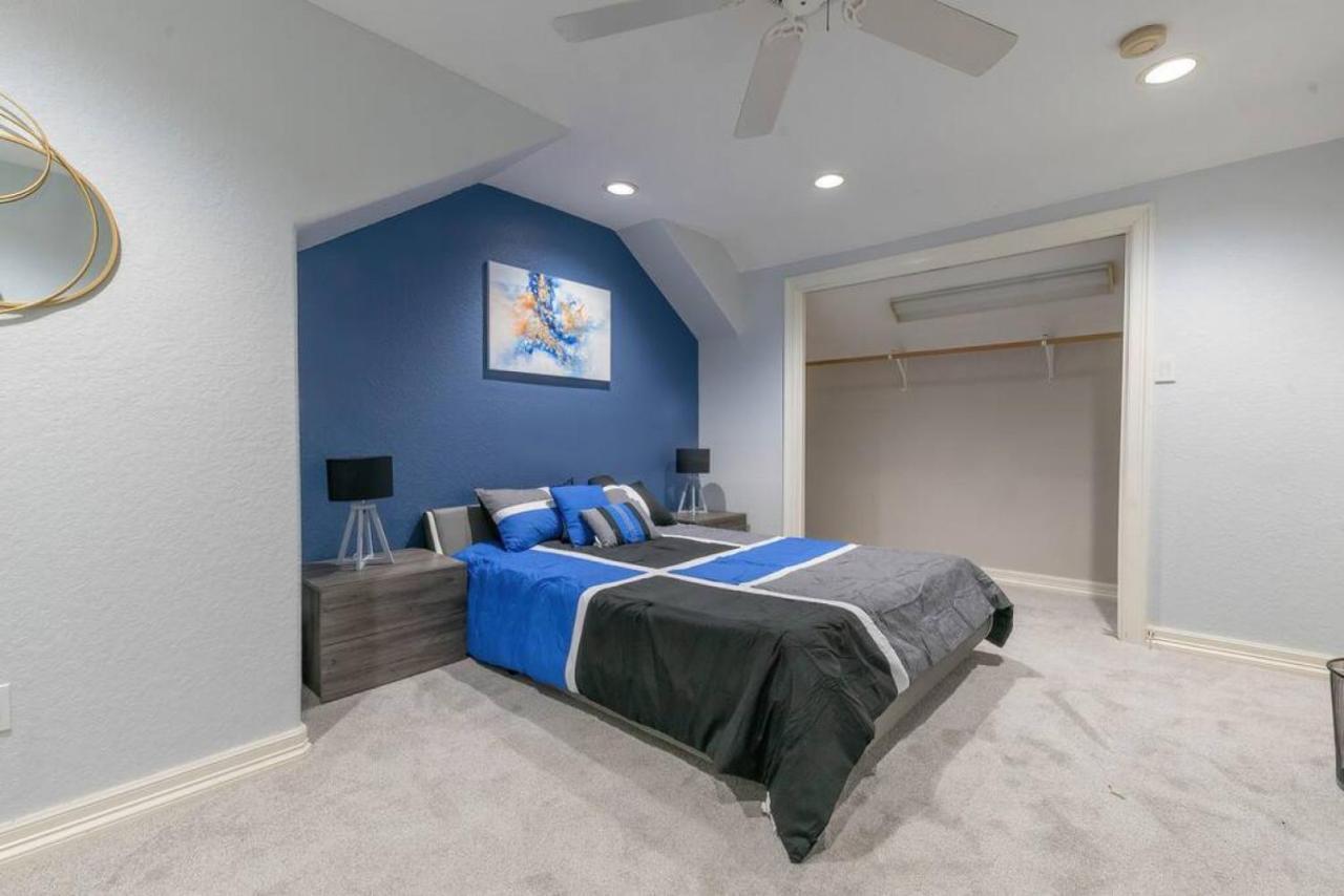 Huge 6 Bedroom With Pool, Spa, 85 Inch Tv, Game Room Houston Exteriör bild